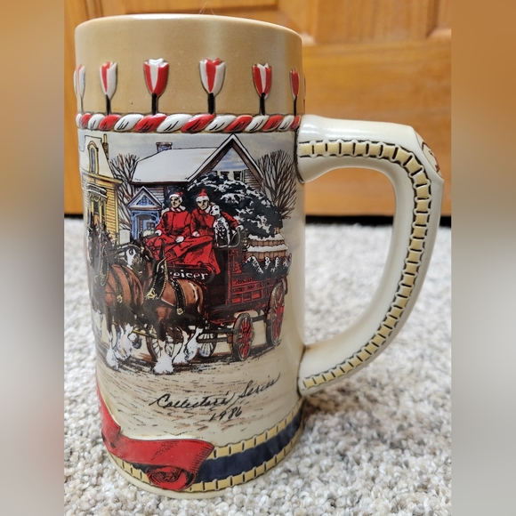 Vintage collectors Miller and Budweiser Cups - Picture 3 of 12